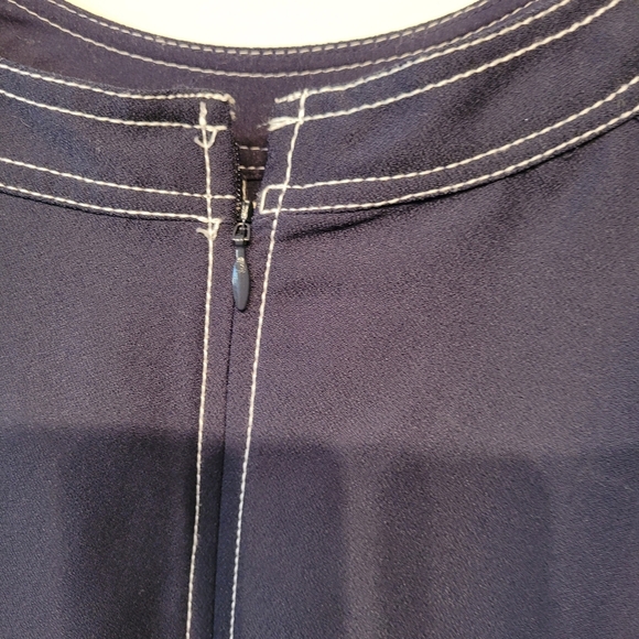 Dress - Picture 4 of 5